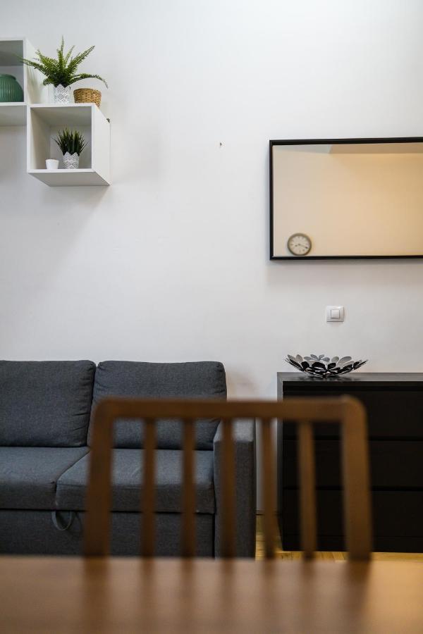 Cosy 1 Bedroom Apartment In Gozsdu Court Budapest Bagian luar foto